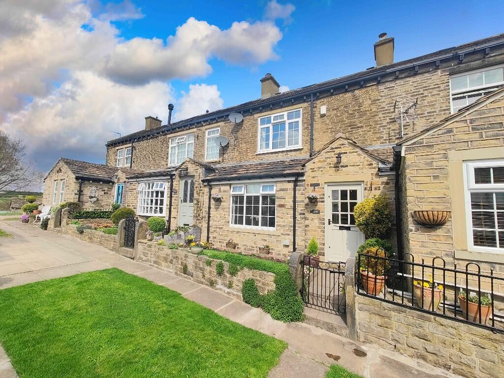 Main image of property: 2 Chapel Street, Norwood Green, HX3 8QU