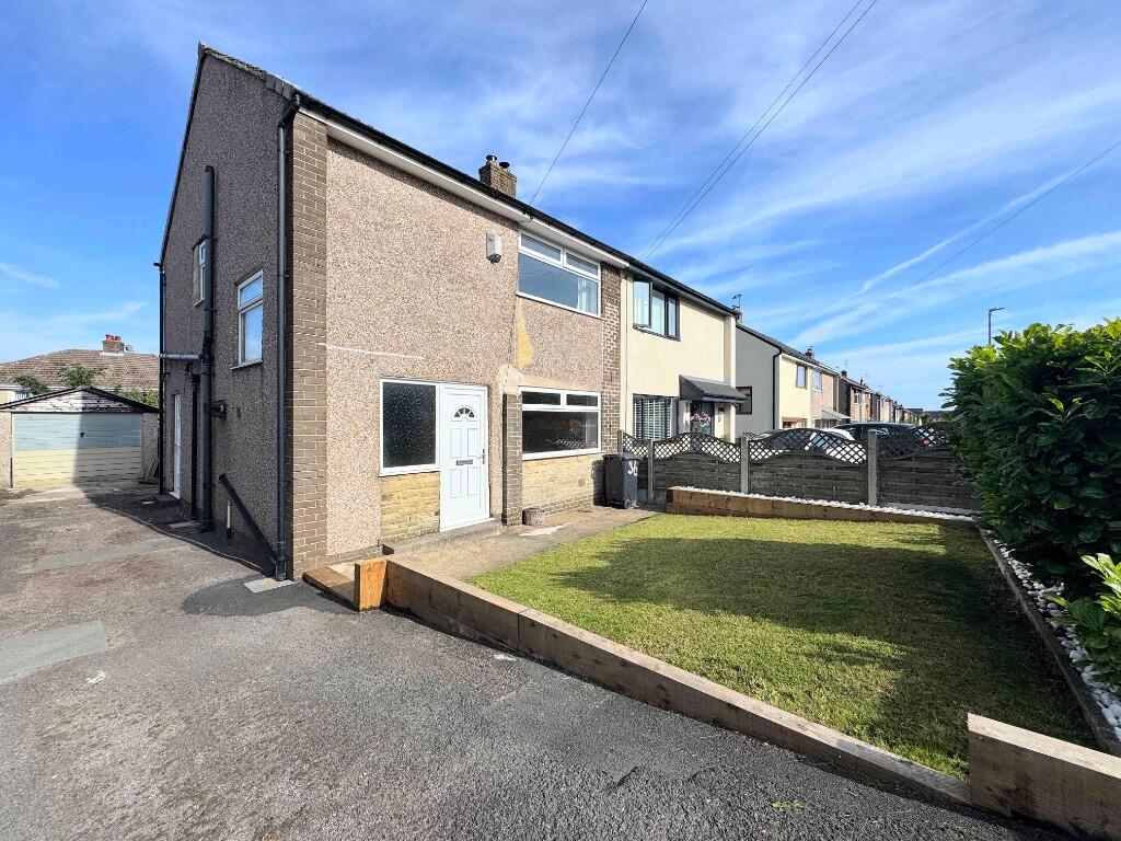 Main image of property: 36 Eastwood Avenue, Illingworth, HX2 9DT