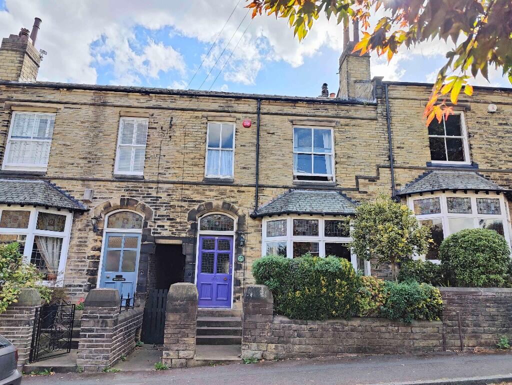 Main image of property: 39 High Street, Brighouse, HD6 1DE