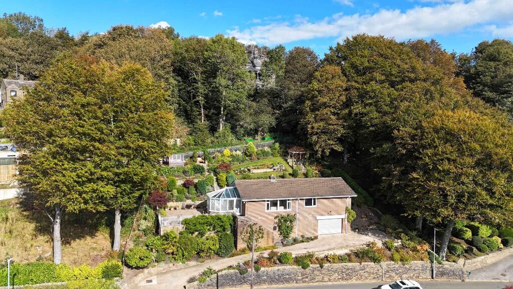 3 bedroom detached bungalow for sale in Lower Gads Hill, Trimmingham ...