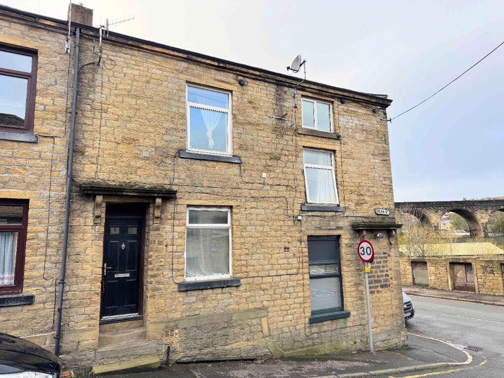 Main image of property: 2 Dean Street, Greetland HX4 8DW