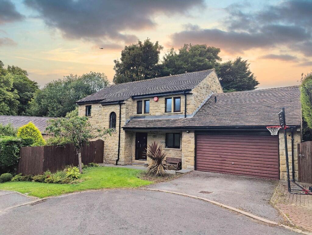 Main image of property: 8 Rosehill Drive, Huddersfield, HD2 2GA