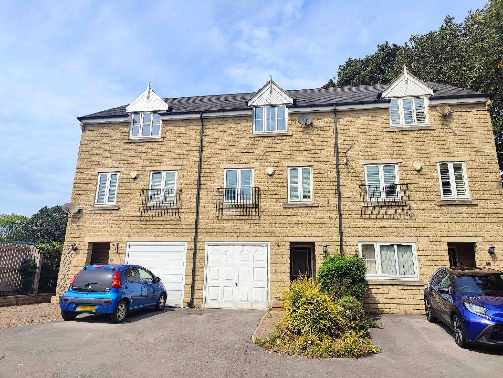 Main image of property: 9 Larkfield Court, Brighouse, HD6 1AW