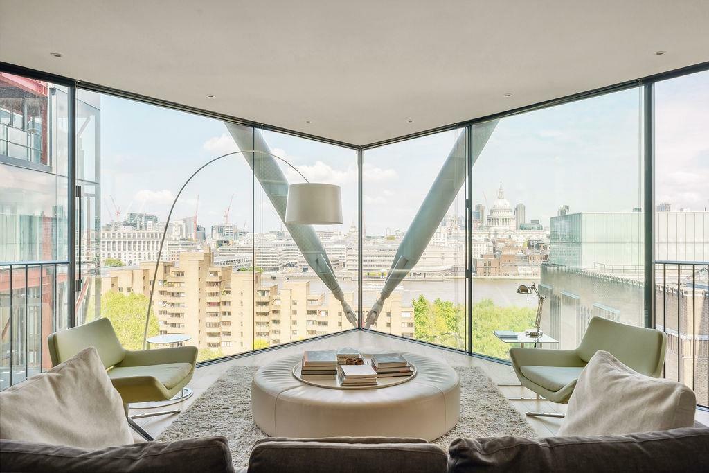 Main image of property: NEO Bankside, Holland Street