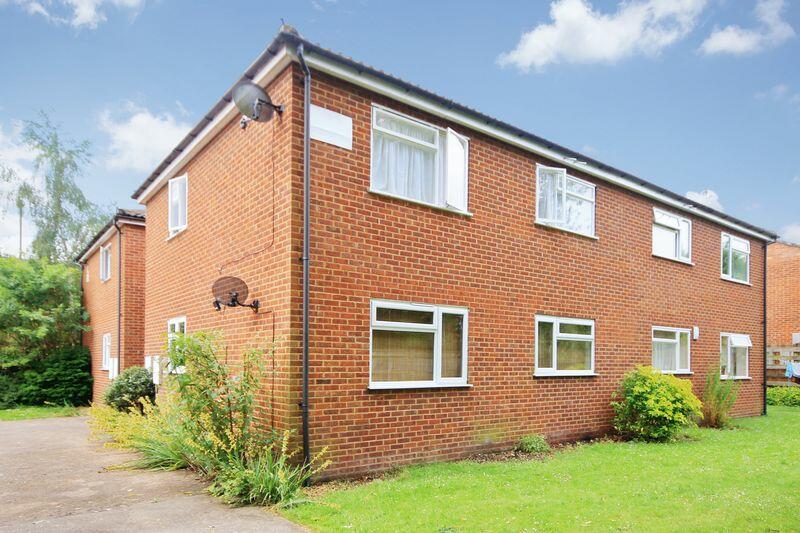 1 bedroom flat for rent in MARLOW Walking distance of the Station, SL7