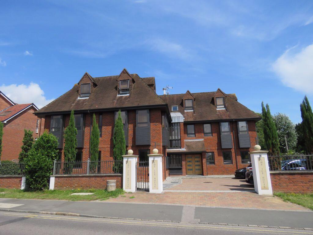 Main image of property: CENTRAL MARLOW - GROUND FLOOR APARTMENT