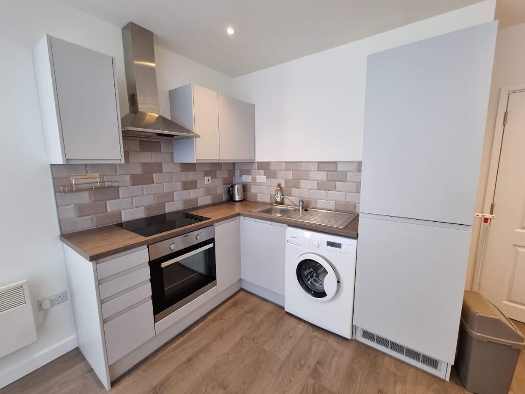 Main image of property: Brent Street, London, NW4