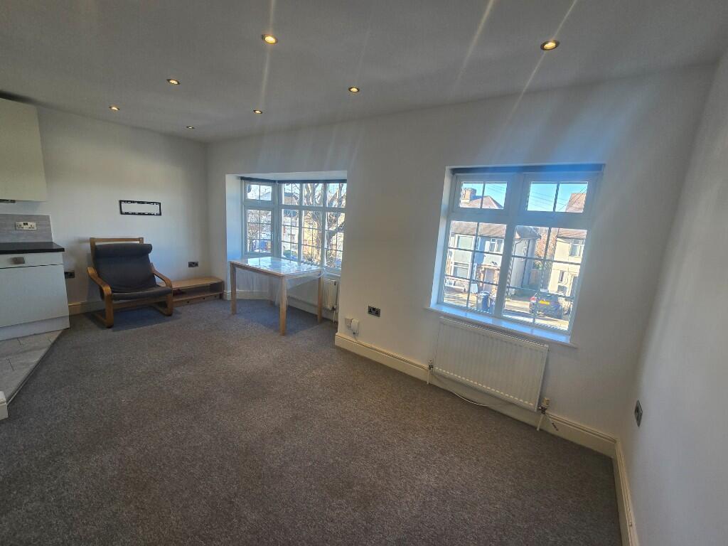 Main image of property: Selborne Gardens, London, NW4