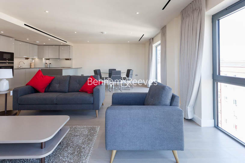 Main image of property: Beaufort Square, Colindale, NW9