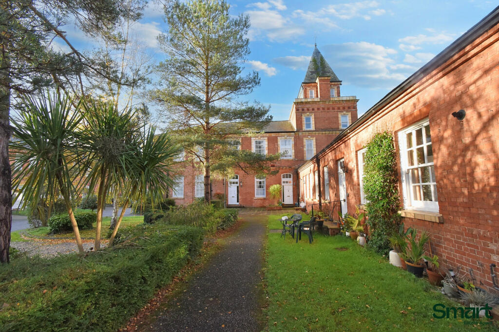 Main image of property: Clyst Heath, Devon, EX2