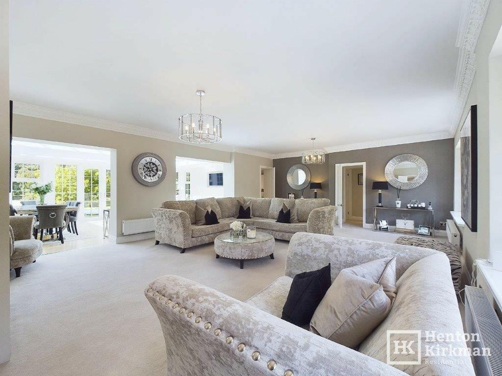 Additional property image - Hawkswood Road, Downham, nr Billericay, CM11 1JZ