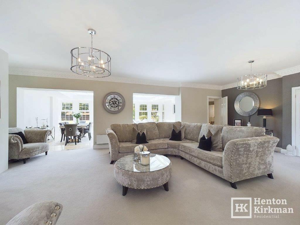 Additional property image - Hawkswood Road, Downham, nr Billericay, CM11 1JZ