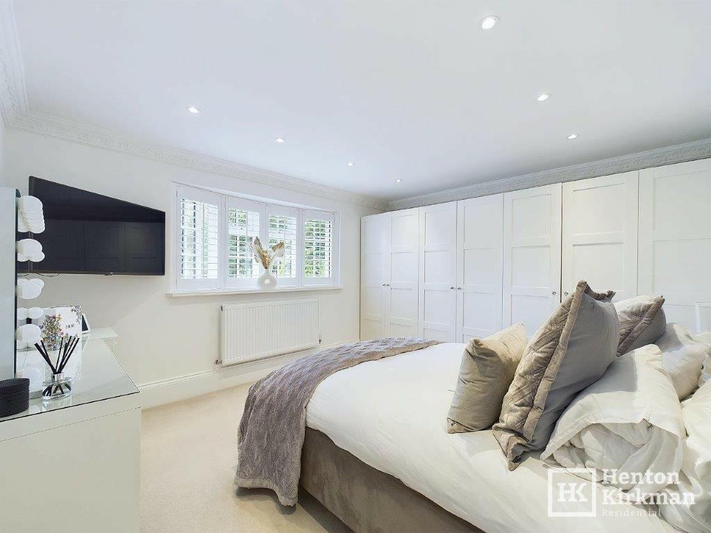 Additional property image - Hawkswood Road, Downham, nr Billericay, CM11 1JZ
