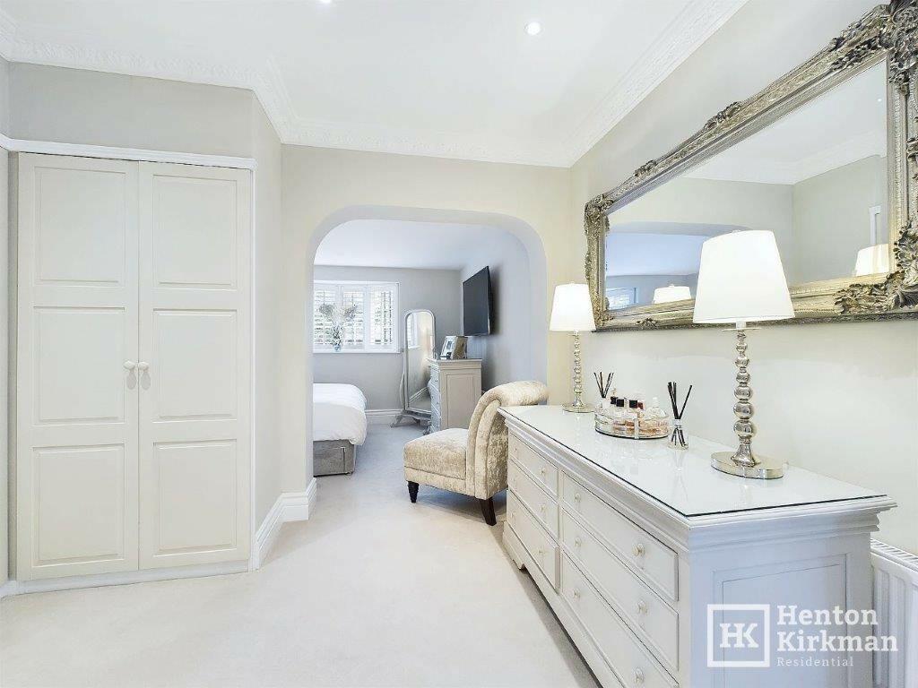 Additional property image - Hawkswood Road, Downham, nr Billericay, CM11 1JZ