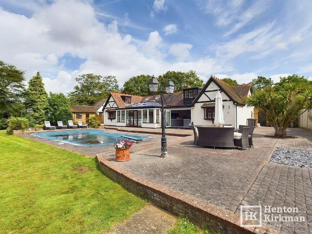Additional property image - Hawkswood Road, Downham, nr Billericay, CM11 1JZ