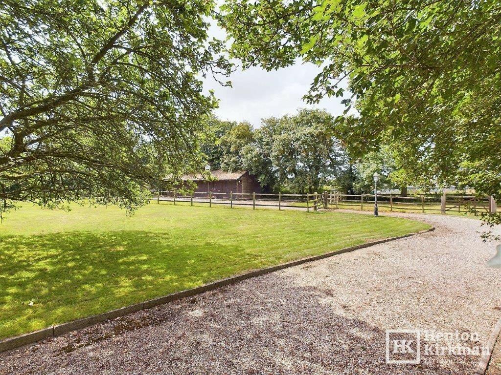 Additional property image - Hawkswood Road, Downham, nr Billericay, CM11 1JZ