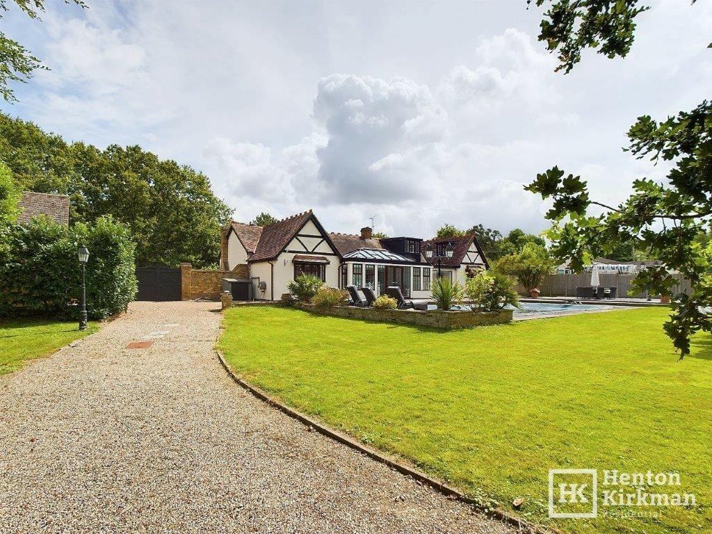Additional property image - Hawkswood Road, Downham, nr Billericay, CM11 1JZ