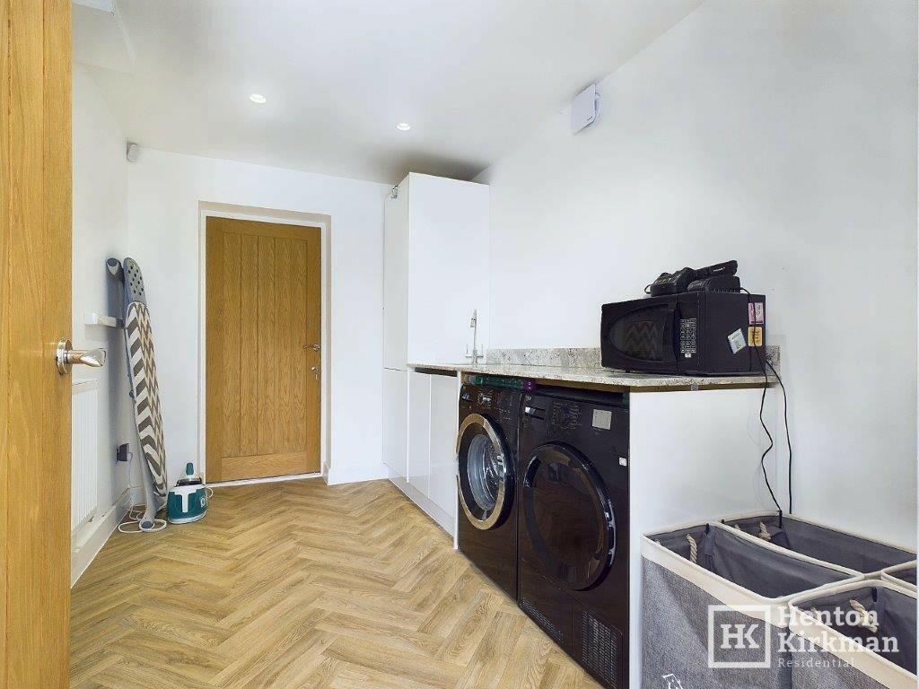 Additional property image - Church Street, Great Burstead, Billericay, Essex, CM11 2SY