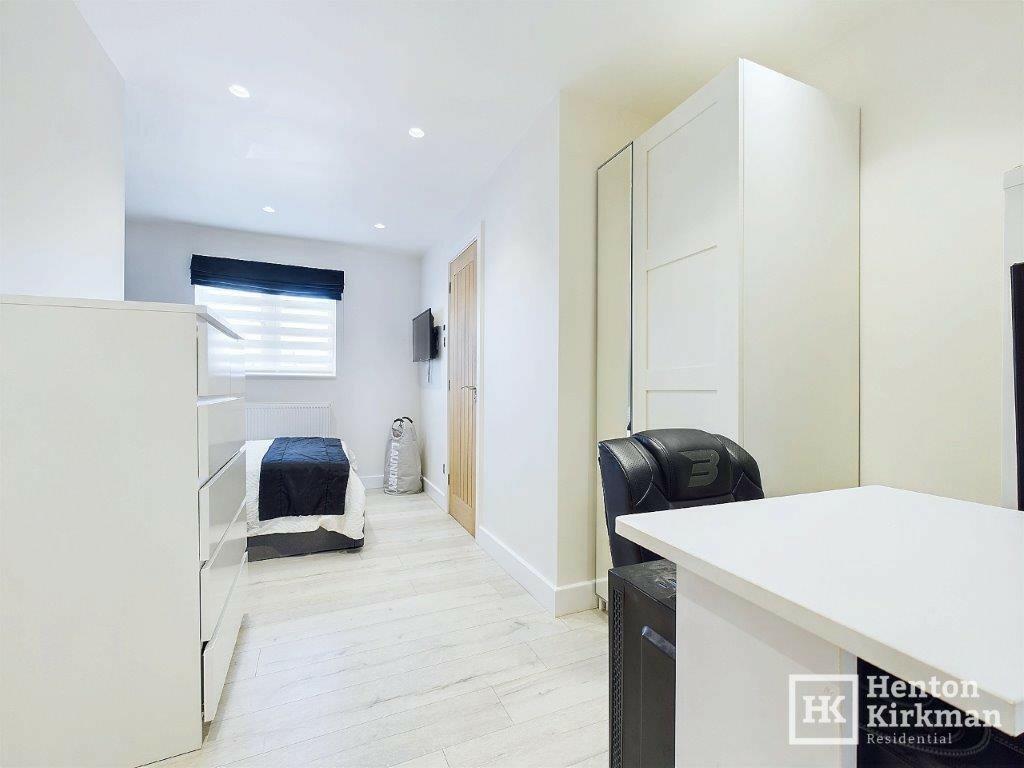 Additional property image - Church Street, Great Burstead, Billericay, Essex, CM11 2SY