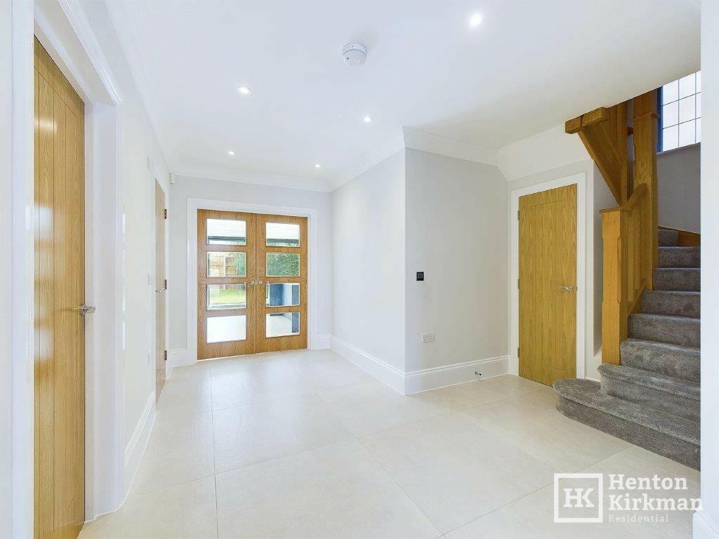 Additional property image - Rosslyn Road, Billericay, Essex, CM12 9JN