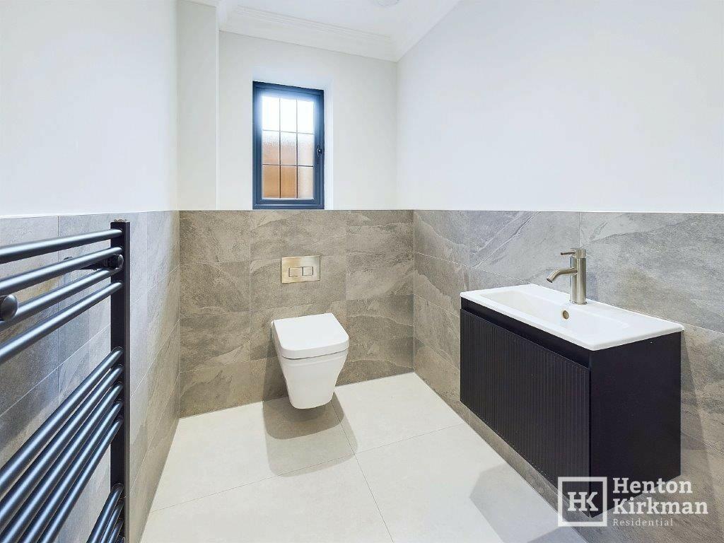 Additional property image - Rosslyn Road, Billericay, Essex, CM12 9JN