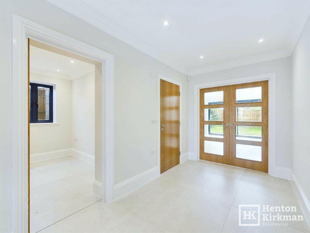 Additional property image - Rosslyn Road, Billericay, Essex, CM12 9JN