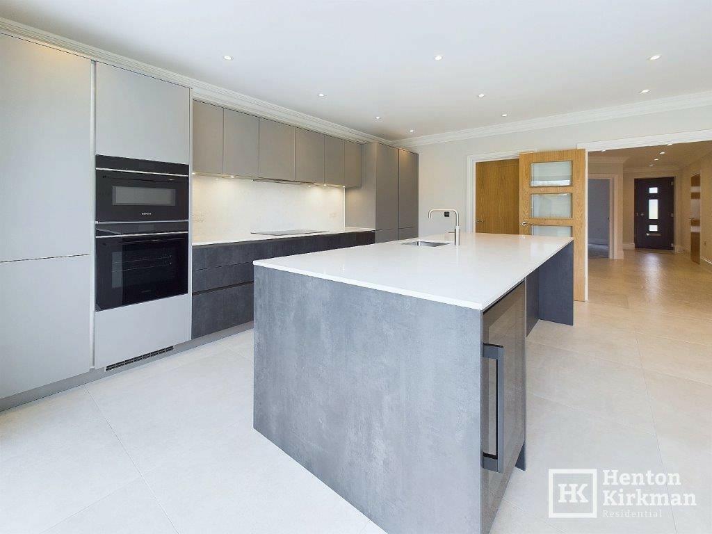 Additional property image - Rosslyn Road, Billericay, Essex, CM12 9JN