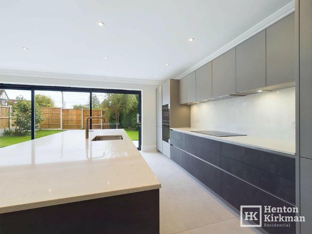 Additional property image - Rosslyn Road, Billericay, Essex, CM12 9JN