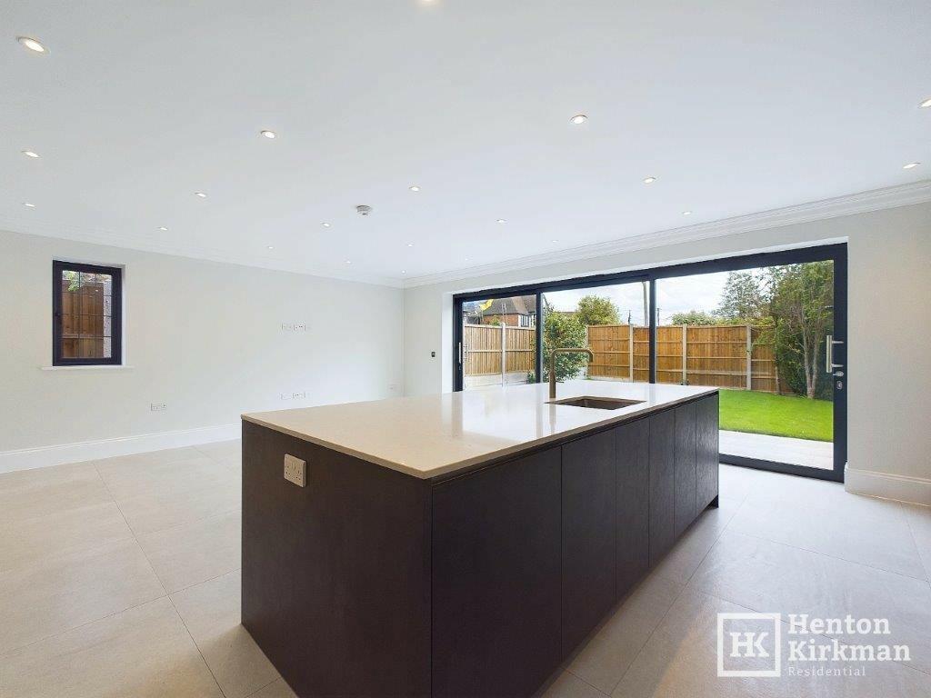 Additional property image - Rosslyn Road, Billericay, Essex, CM12 9JN