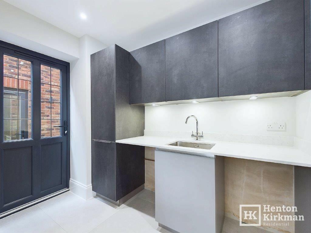 Additional property image - Rosslyn Road, Billericay, Essex, CM12 9JN