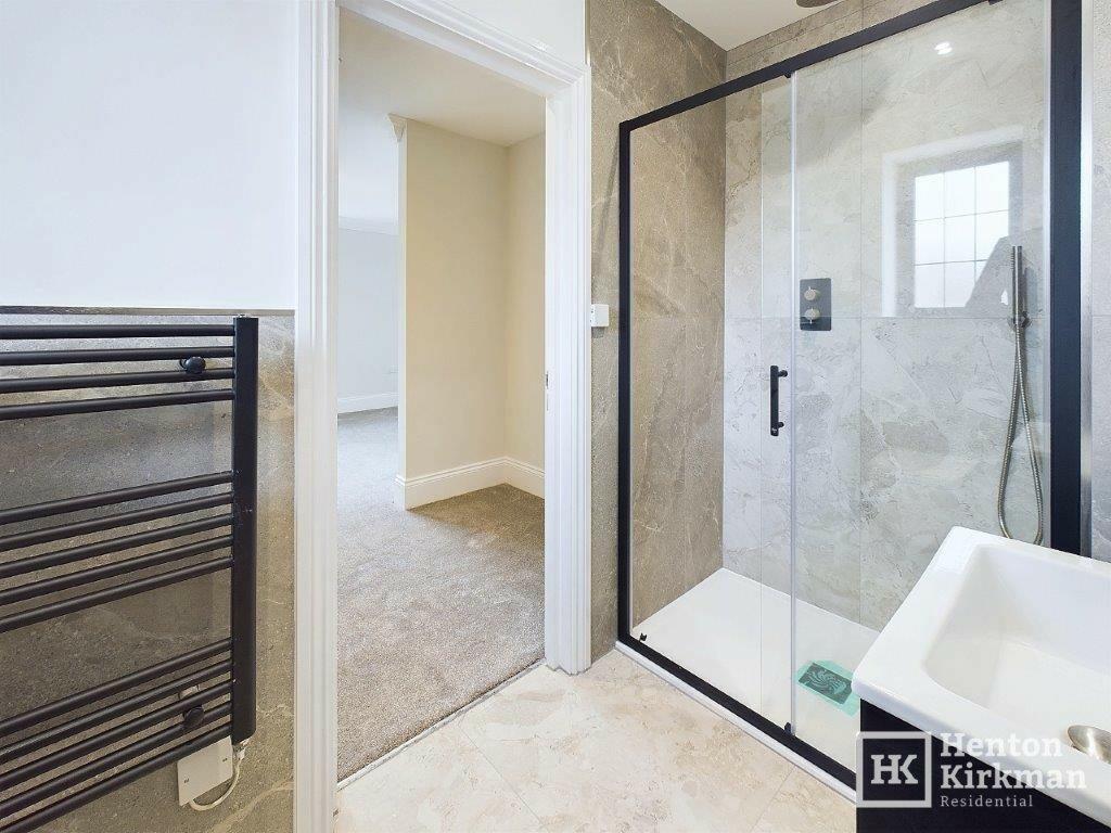 Additional property image - Rosslyn Road, Billericay, Essex, CM12 9JN