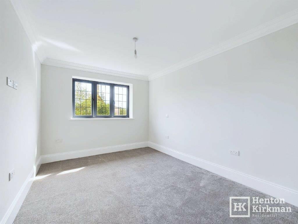 Additional property image - Rosslyn Road, Billericay, Essex, CM12 9JN