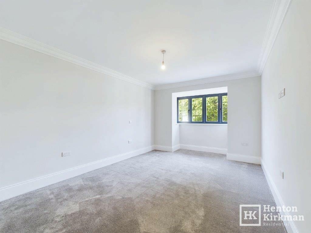 Additional property image - Rosslyn Road, Billericay, Essex, CM12 9JN