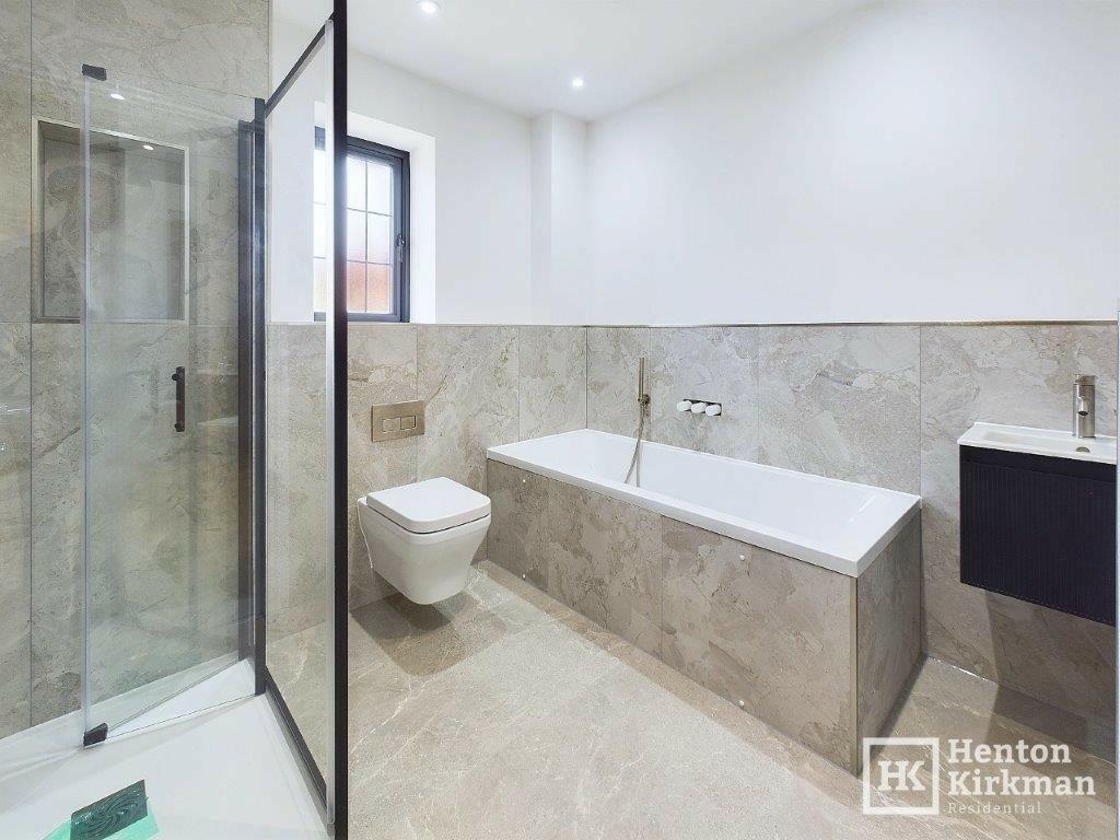 Additional property image - Rosslyn Road, Billericay, Essex, CM12 9JN