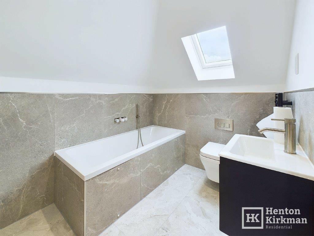 Additional property image - Rosslyn Road, Billericay, Essex, CM12 9JN