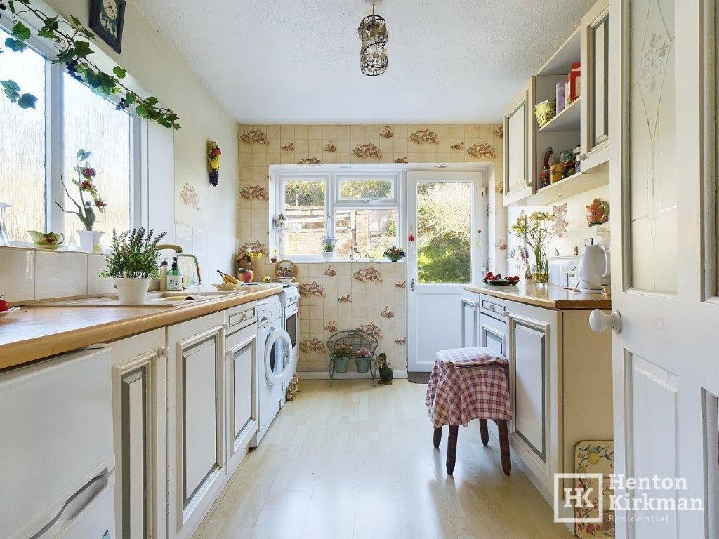 Additional property image - Outwood Common Road, Billericay, Essex, CM11