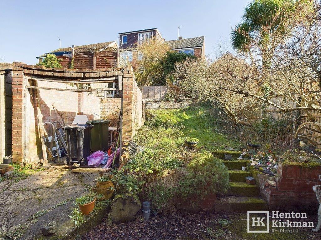 Additional property image - Outwood Common Road, Billericay, Essex, CM11