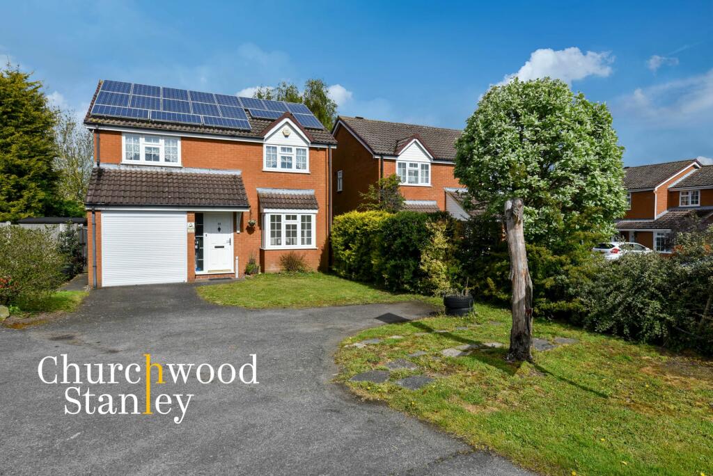 4 bedroom detached house for sale in Sitwell Close, Lawford, CO11