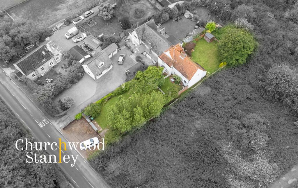 Additional property image - Little Clacton Road, Great Holland, CO13