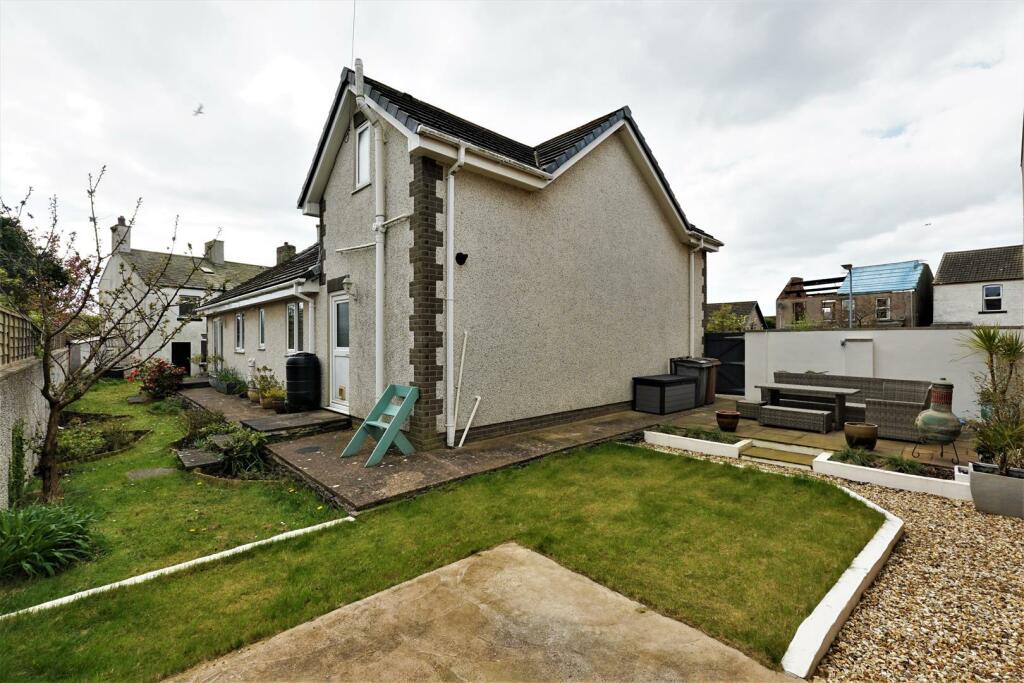 4 bedroom detached bungalow for sale in School Court Haverigg, Millom, LA18