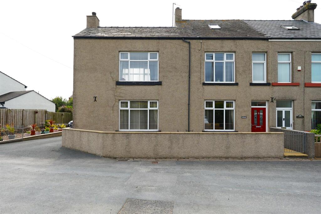 4 bedroom semi-detached house