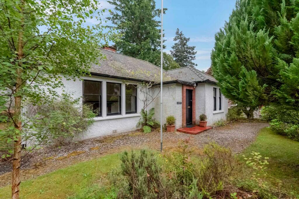 4 bedroom detached bungalow for sale in Craigmount, Golf Course Road, Pitlochry, Perthshire, PH16