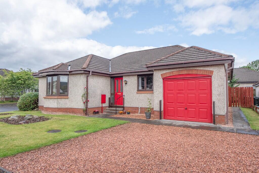 Main image of property: 32 Tay Avenue, Comrie, PH6 2PF