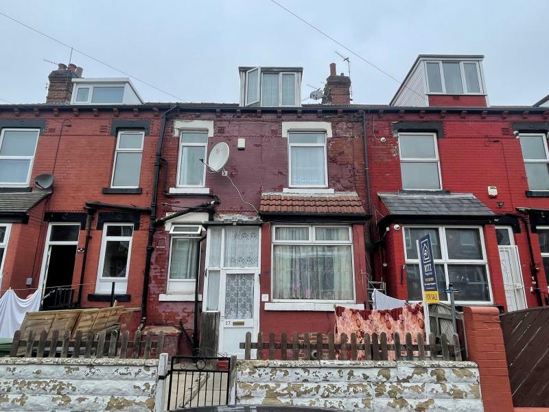 2 bedroom terraced house for sale in Compton Crescent, Leeds, LS9