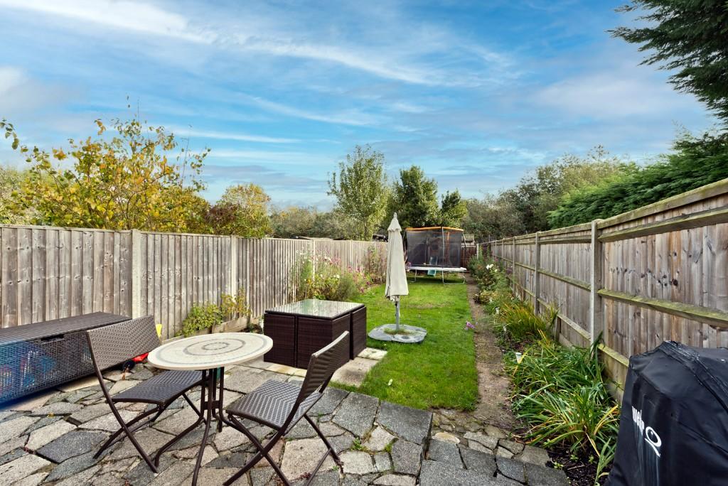 3 bedroom end of terrace house for sale in Ardrossan Gardens, Worcester