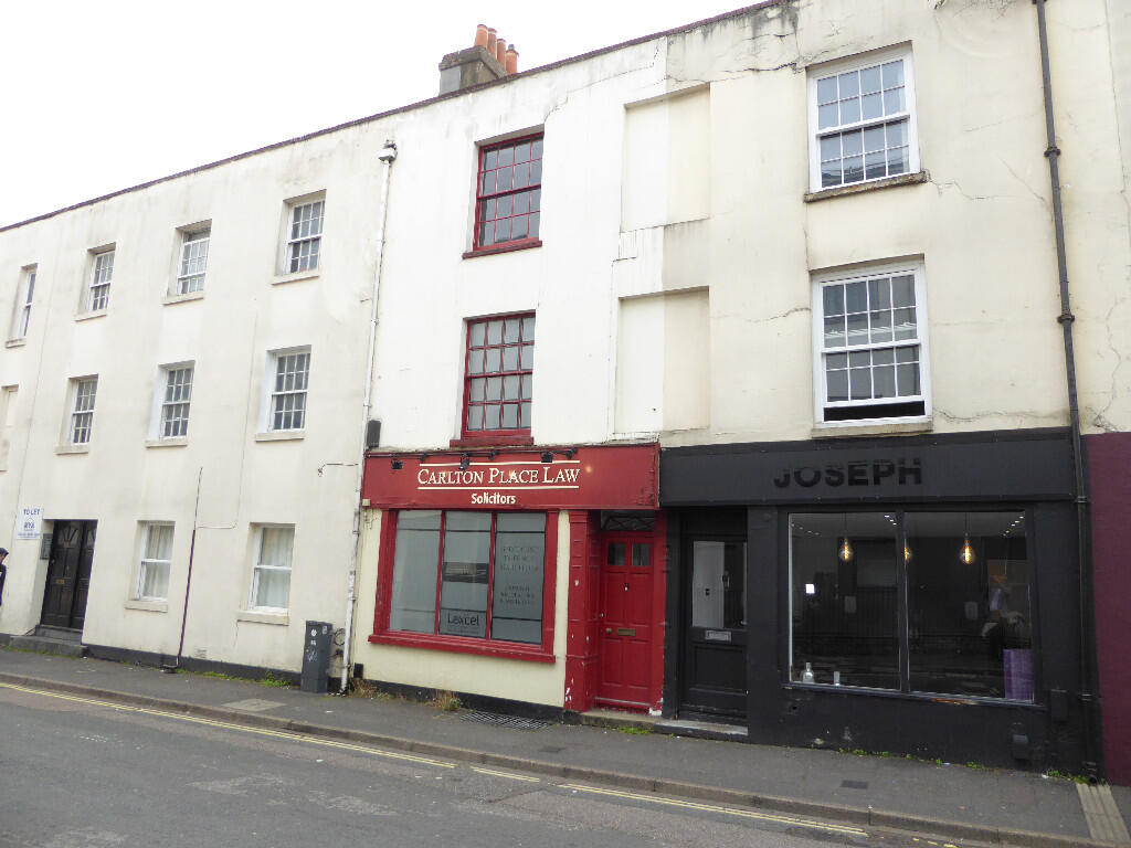 Main image of property: 9 Carlton Place, Southampton, Hampshire, SO15 2EA
