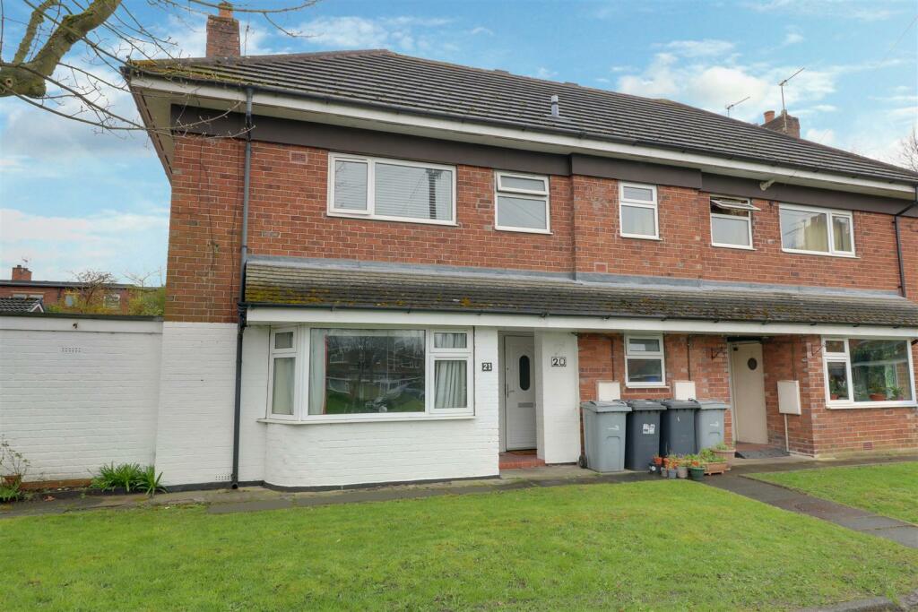 1 bedroom apartment for sale in Poolside Court, Alsager, ST7
