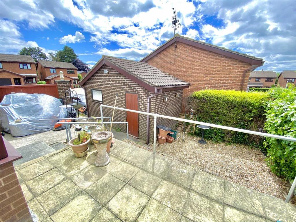 2 bedroom detached bungalow for sale in Daleside Avenue, Borras