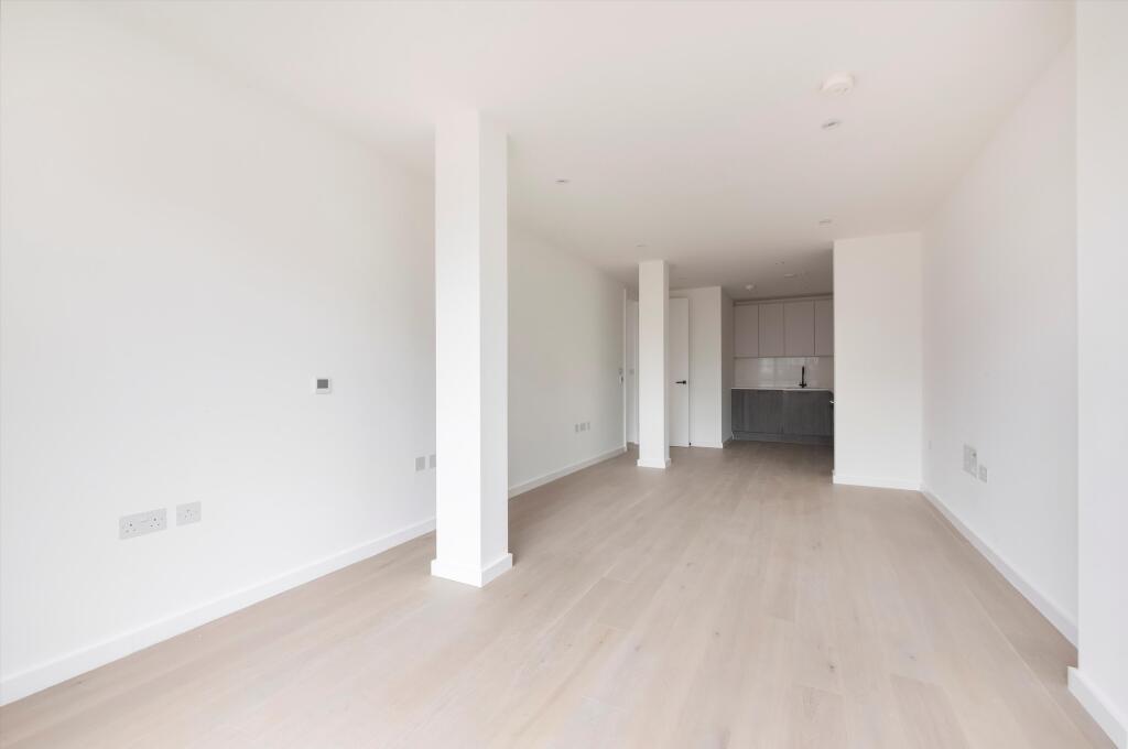 Main image of property: Osborn Street, London, E1