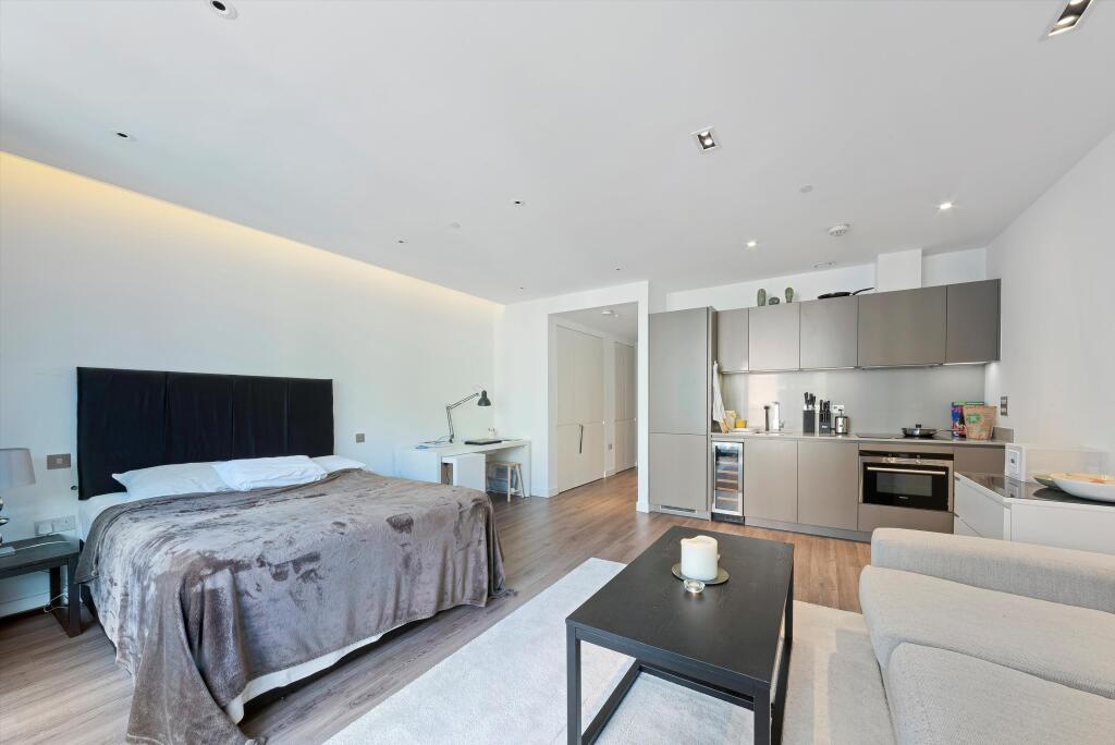 Main image of property: Satin House, Piazza Walk, Aldgate, London, E1